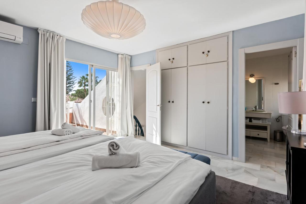 Stunning Townhouse With Pool In Riviera Del Sol By Costarentals - Ref 199 Sitio de Calahonda Eksteriør billede